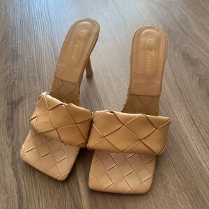 Forever 21 Tan Woven Women's Heels